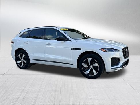 Used 2025 Jaguar F-PACE R-Dynamic S image 3