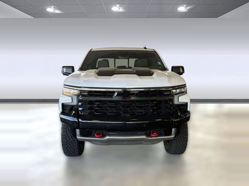 Used 2025 Chevrolet Silverado 1500 ZR2 w/ Technology Package AWD/4WD image 6