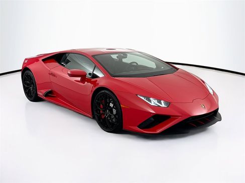 Used 2022 Lamborghini Huracan EVO image 3