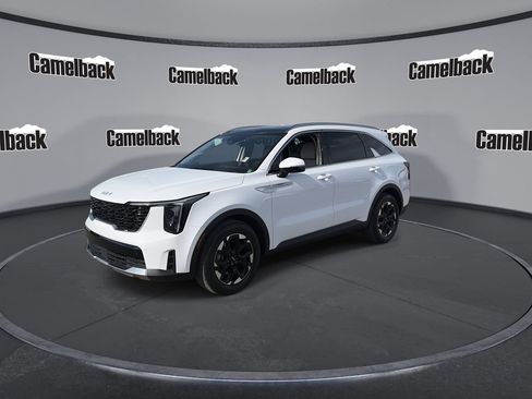 Certified 2024 Kia Sorento S w/ Panoramic Sunroof Package FWD image 3