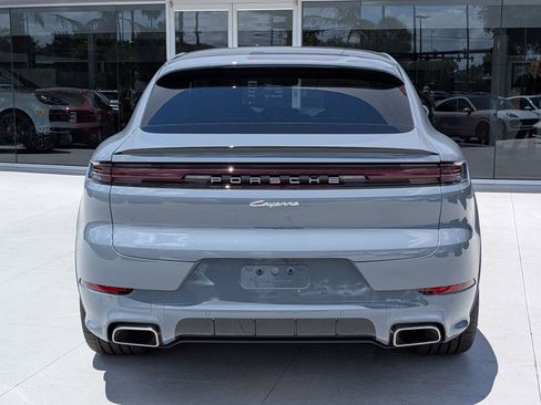 New 2026 Porsche Cayenne Coupe AWD/4WD image 10