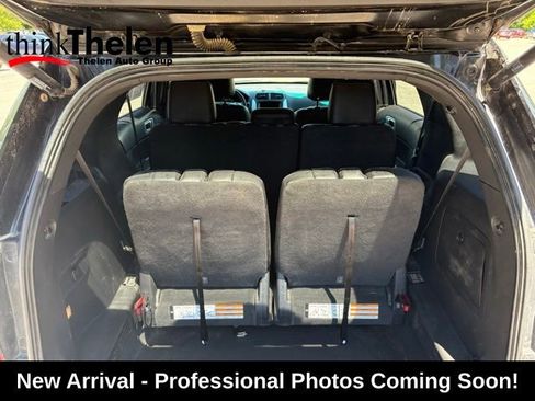 Used 2015 Ford Explorer XLT w/ Equipment Group 202A AWD/4WD image 10