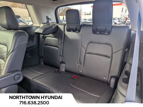 Used 2022 Nissan Pathfinder Platinum image 8