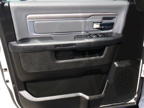 Used 2024 RAM 1500 Classic SLT image 15