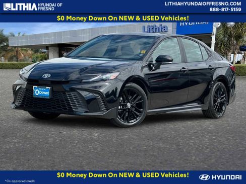 Used 2026 Toyota Camry SE FWD image 1