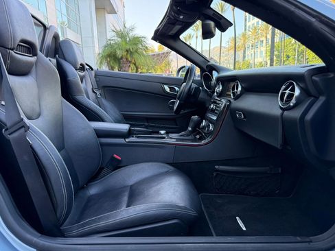 Used 2012 Mercedes-Benz SLK 350 image 21