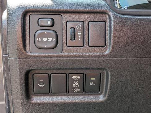 Used 2019 Toyota 4Runner TRD Off-Road image 17