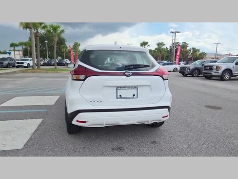 Used 2025 Nissan Kicks Play S FWD image 28