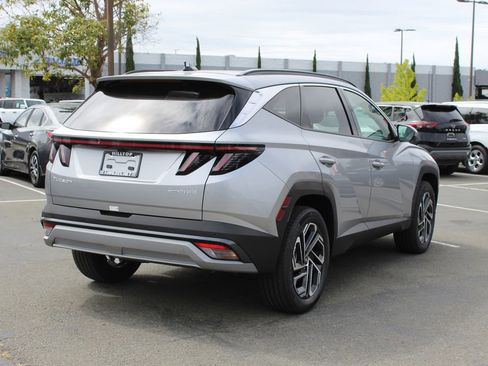 New 2026 Hyundai Tucson Limited image 7