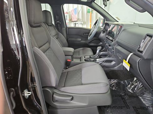 New 2026 Nissan Frontier SV w/ All-Weather Content Package AWD/4WD image 9
