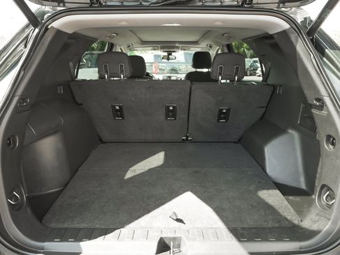 Used 2019 Chevrolet Equinox LT w/ Sun & Navigation Package AWD/4WD image 50