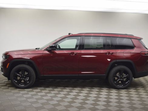 New 2025 Jeep Grand Cherokee L Limited image 15