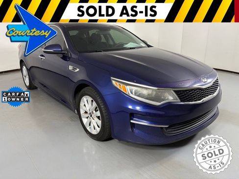 Used 2018 Kia Optima LX w/ 17" Alloy Wheels Package image 1