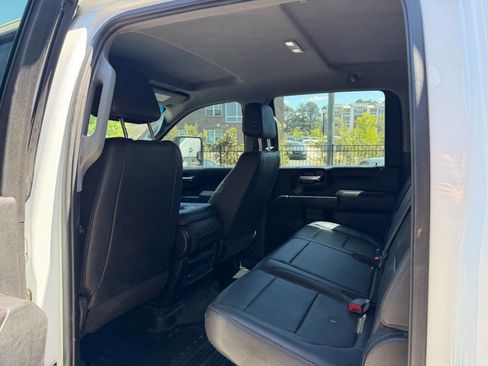 Used 2020 Chevrolet Silverado 2500 W/T w/ WT Fleet Convenience Package image 3