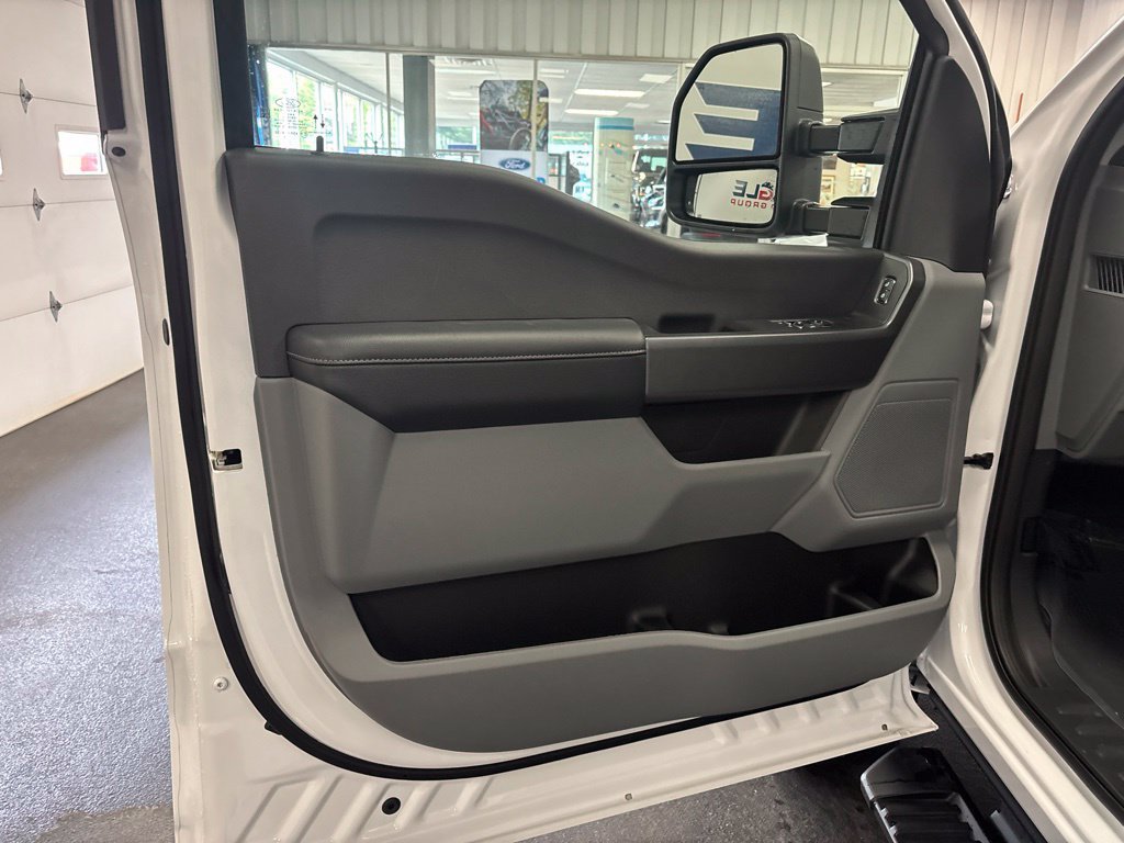 New 2026 Ford F250 XL w/ STX Appearance Package AWD/4WD image 19