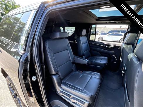 Used 2023 GMC Yukon XL Denali AWD/4WD image 25