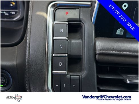 Used 2022 Chevrolet Tahoe LT w/ LT Signature Package RWD image 18
