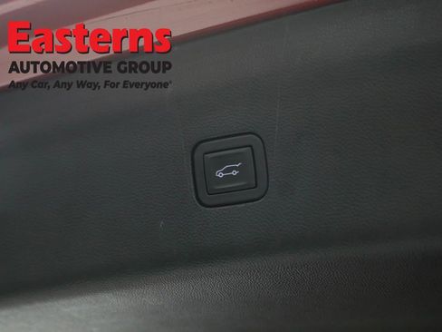 Used 2024 Buick Enclave Premium image 22