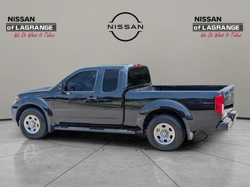 Used 2021 Nissan Frontier S RWD image 8