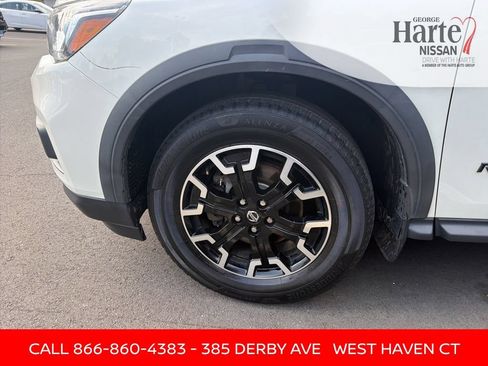 Used 2019 Nissan Pathfinder SV w/ Rock Creek Edition AWD/4WD image 17