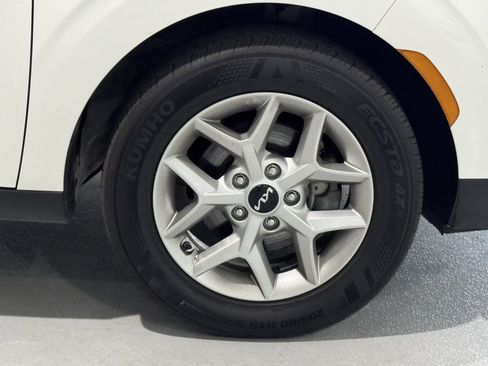 Used 2023 Kia Soul LX w/ Option Group 015 image 18