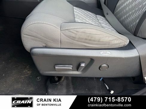 Used 2019 Toyota Tundra SR5 w/ SR5 Upgrade Package AWD/4WD image 11