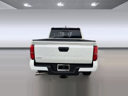 Used 2026 Toyota Tacoma SR5 w/ SR5 Upgrade Package RWD image 10
