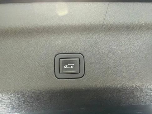 Certified 2023 Chevrolet Tahoe High Country AWD/4WD image 10