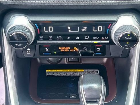 Used 2019 Toyota RAV4 Limited w/ Advanced Technology Package AWD/4WD image 66