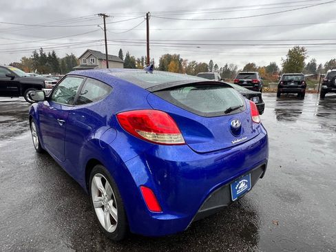 Used 2014 Hyundai Veloster image 5