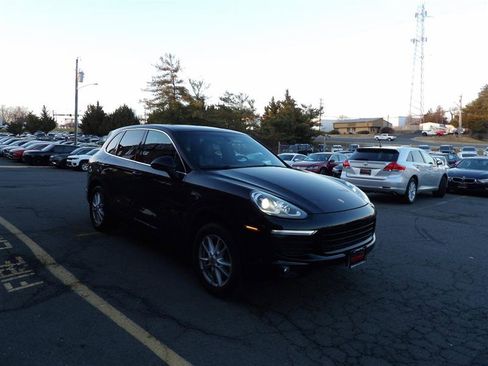 Used 2016 Porsche Cayenne image 5