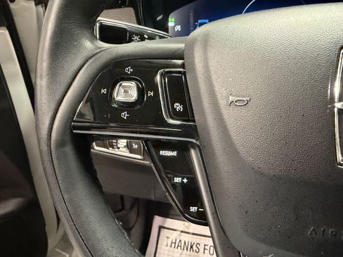Used 2023 Lincoln Corsair Reserve AWD/4WD image 18