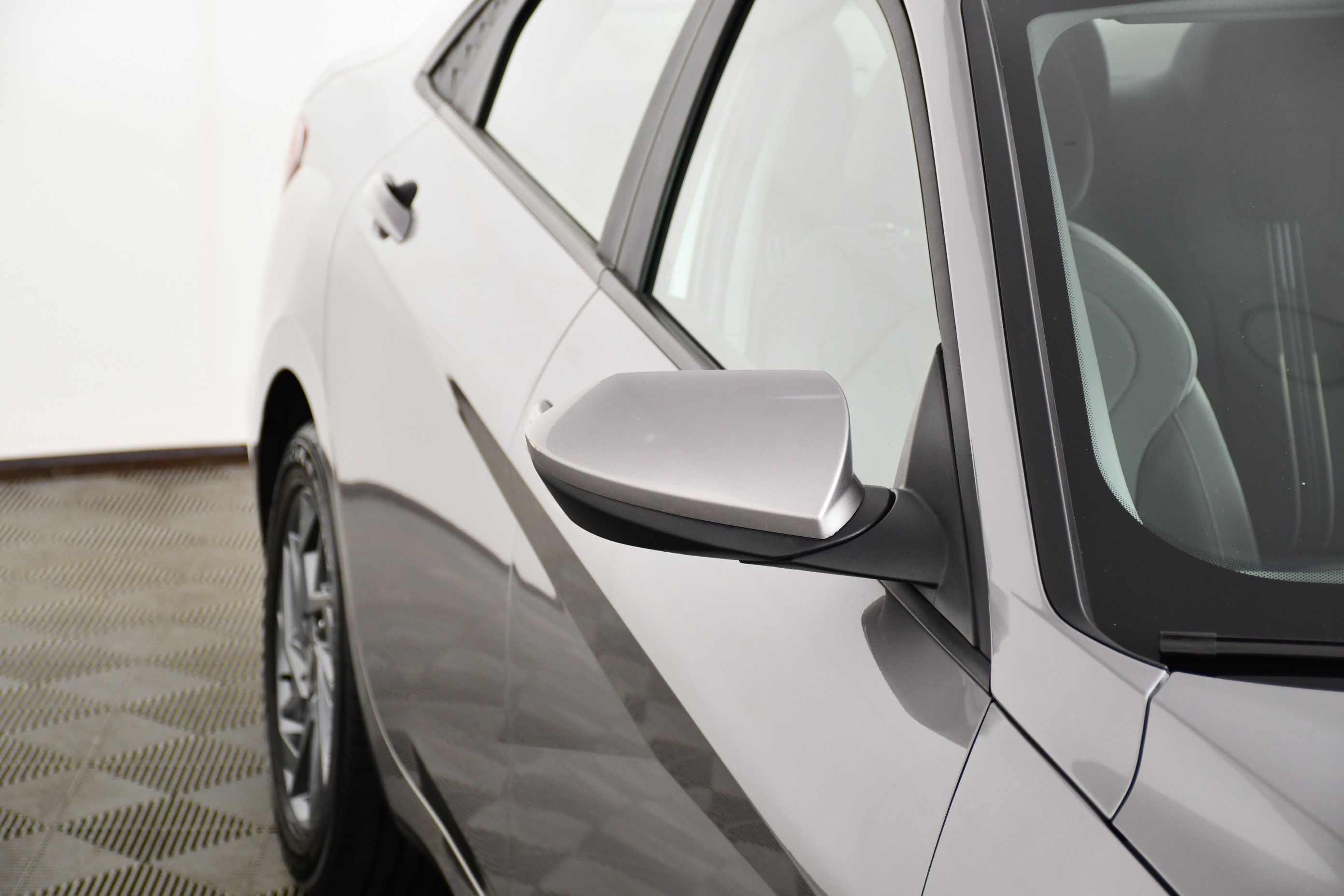 Used 2024 Hyundai Elantra SEL FWD image 14