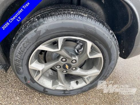 New 2026 Chevrolet Trax LT w/ Sunroof Package image 15