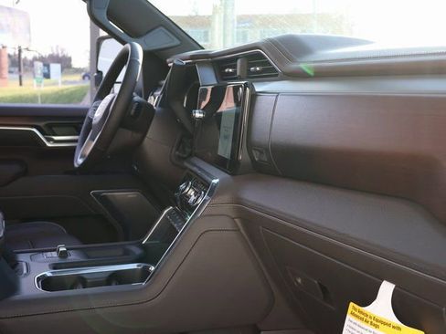 New 2026 GMC Sierra 3500 Denali w/ Denali Reserve Package image 10