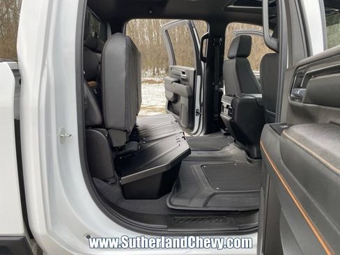 Used 2024 GMC Sierra 2500 AT4 w/ Technology Package image 51