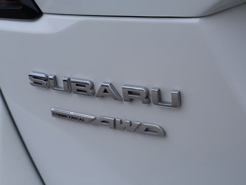 Certified 2024 Subaru Outback Limited AWD/4WD image 28