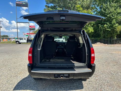 Used 2012 Chevrolet Tahoe LTZ RWD image 16
