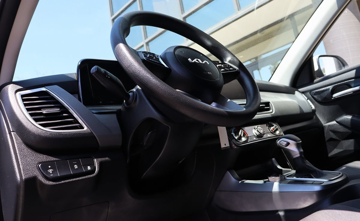 Used 2024 Kia Seltos LX AWD/4WD image 40