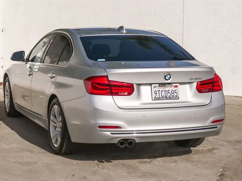 Used 2018 BMW 330i Sedan image 9