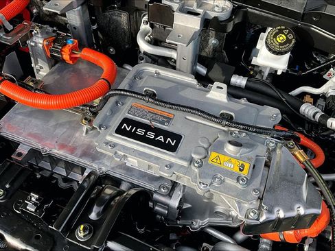 Used 2024 Nissan Ariya FWD image 30