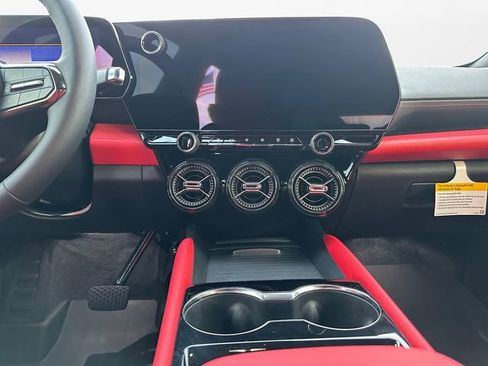 Used 2025 Chevrolet Blazer EV SS image 11