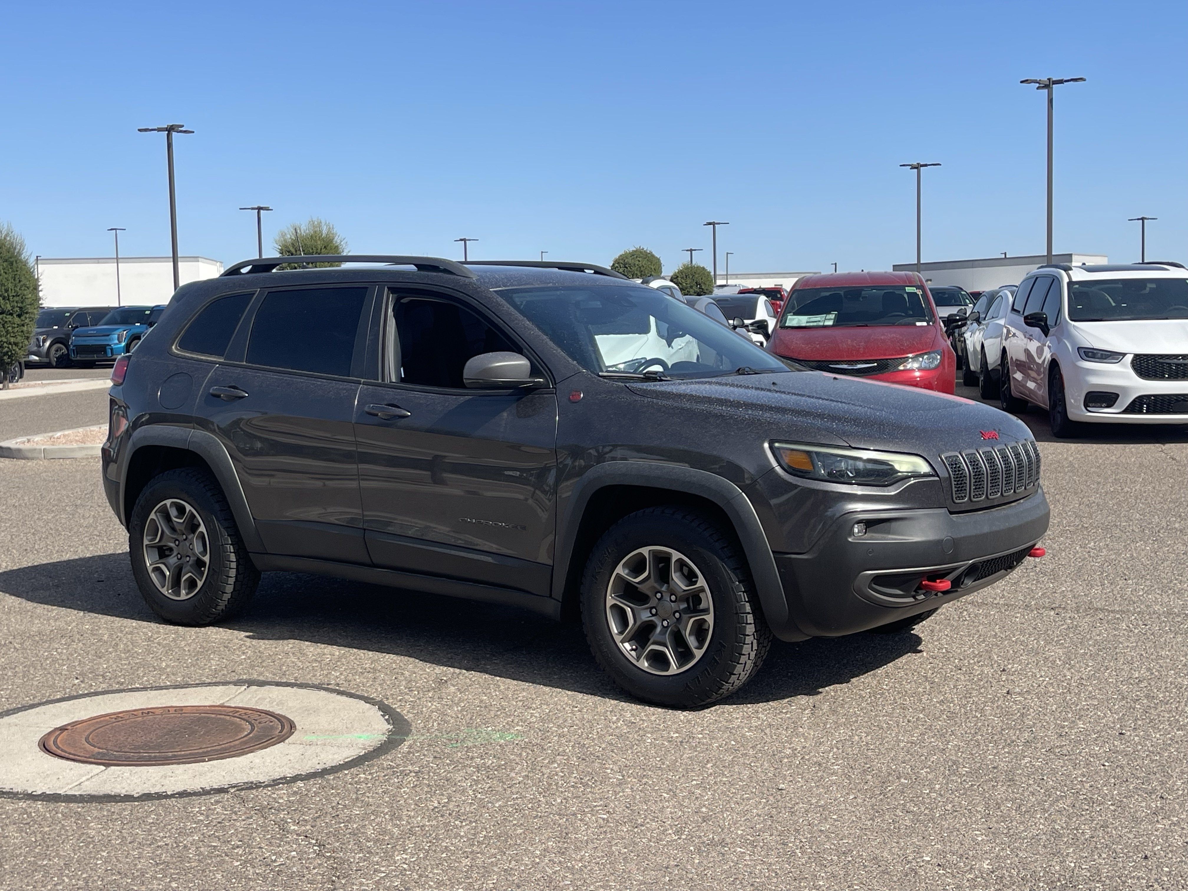 Used 2021 Jeep Cherokee Trailhawk w/ Sun, Sound & Nav Group AWD/4WD image 7