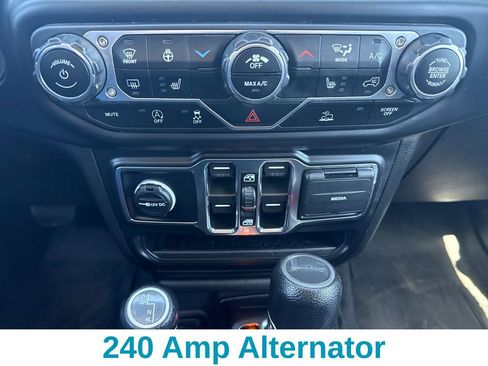 Used 2022 Jeep Gladiator Sport AWD/4WD image 21