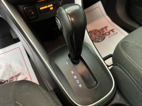 Used 2022 Chevrolet Trax LS w/ Tint and Cruise Package image 21