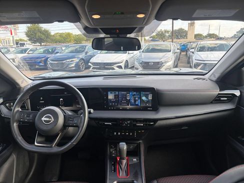 Used 2026 Nissan Kicks SR AWD/4WD image 32