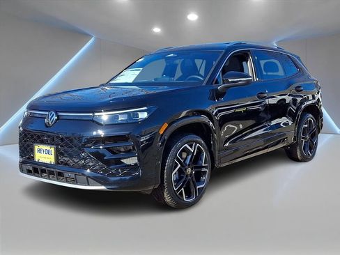 New 2026 Volkswagen Tiguan SEL R-Line image 2