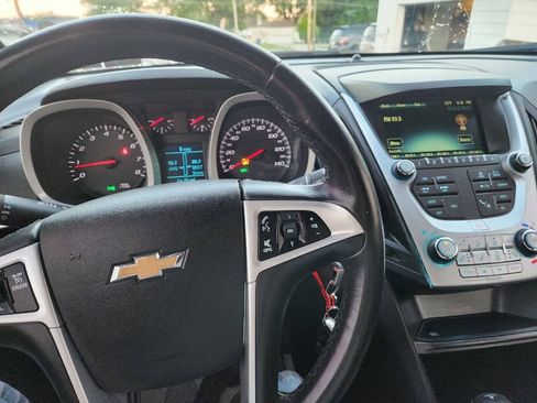 Used 2017 Chevrolet Equinox LT w/ Convenience Package AWD/4WD image 11
