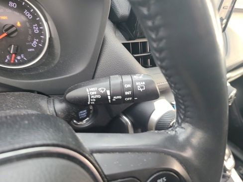 Used 2019 Toyota RAV4 XLE image 23