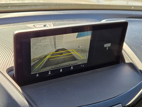 Used 2025 Acura RDX SH-AWD image 11